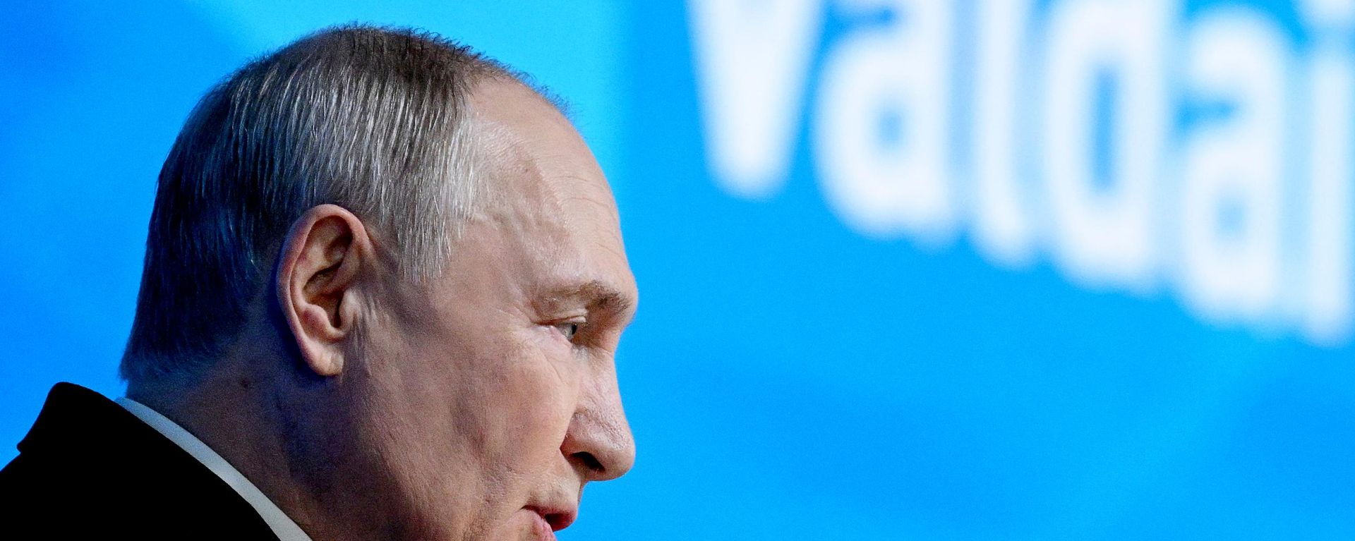 Rusya lideri Putin, Valday Uluslararası Tartışma Kulübü'nün 23. yıllık toplantısının ana oturumunda konuştu - Sputnik Türkiye, 1920, 01.10.2026