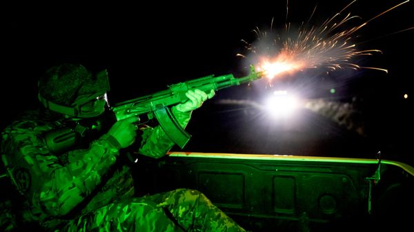 Боевая работа МОГ сводно-артиллерийской группы Пресса спецназа Ахмат на Харьковском направлении СВО - Sputnik Türkiye