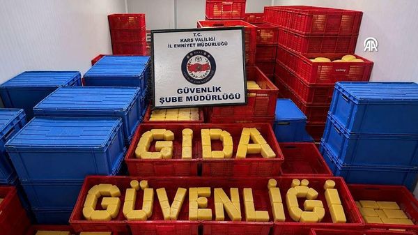 81 ilde gıda güvenliği operasyonu: 61 milyon TL’lik sahte ve tağşiş ürün ele geçirildi - Sputnik Türkiye
