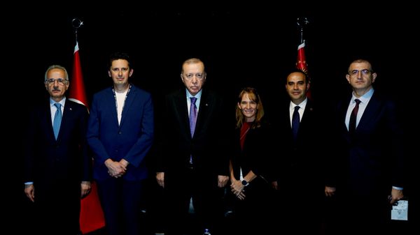 Cumhurbaşkanı Erdoğan, SpaceX üst düzey yöneticilerini kabul etti - Sputnik Türkiye