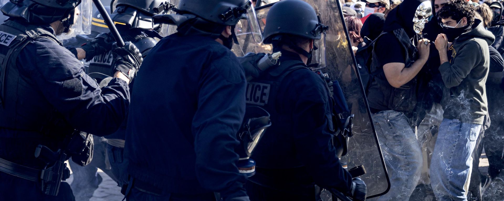 paris polis şiddeti - Sputnik Türkiye, 1920, 07.10.2026