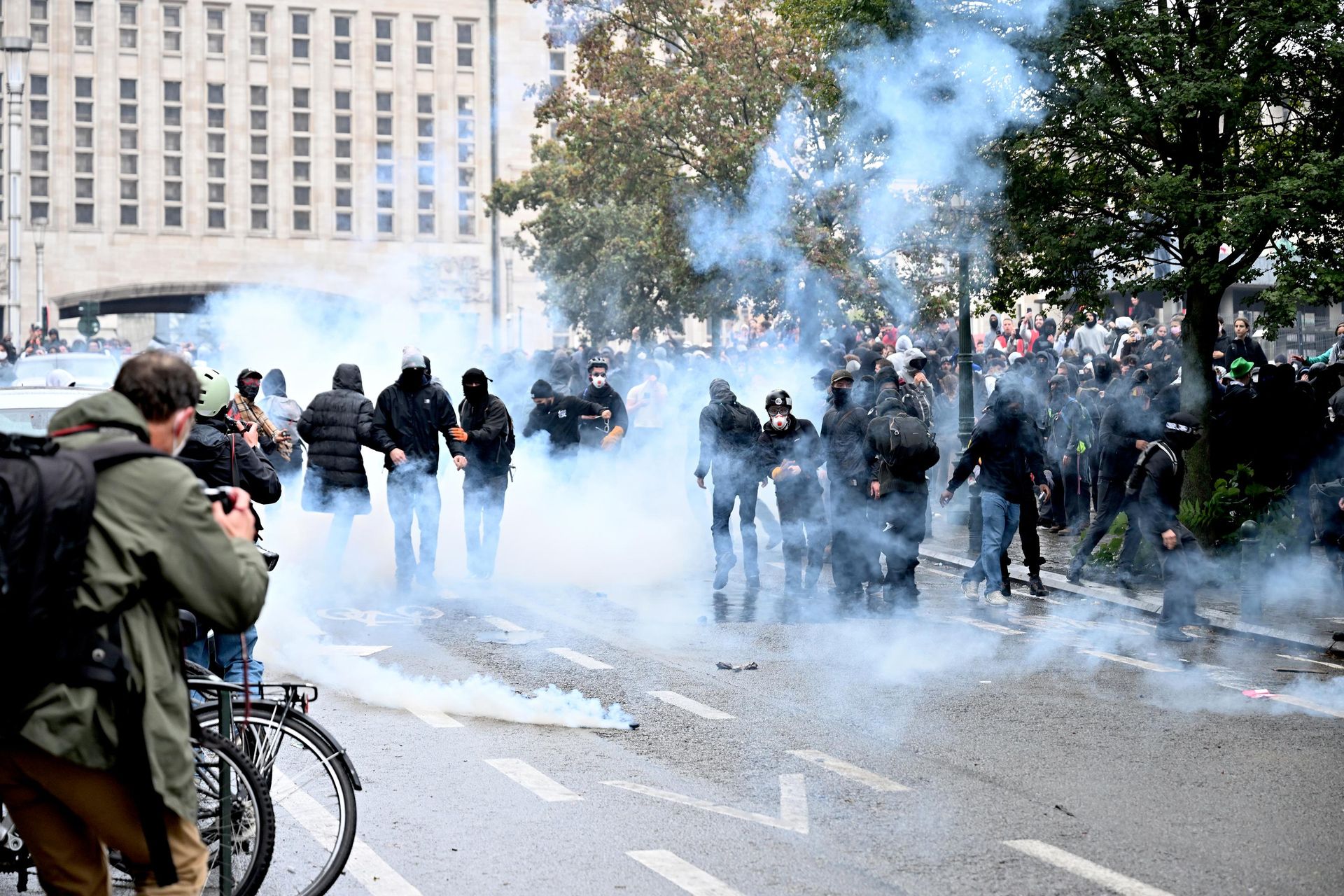 Brüksel'de protestocular ve polis çatıştı - Sputnik Türkiye, 1920, 09.10.2026