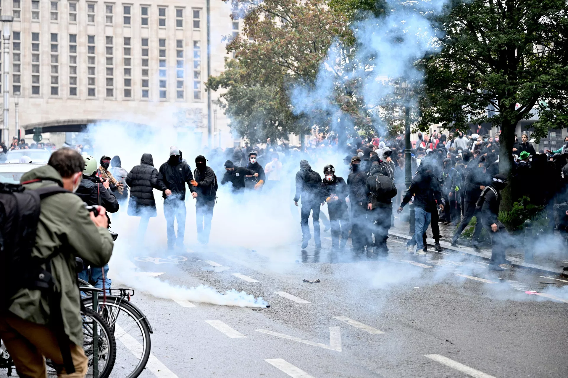 Brüksel'de protestocular ve polis çatıştı - Sputnik Türkiye, 1920, 09.10.2026