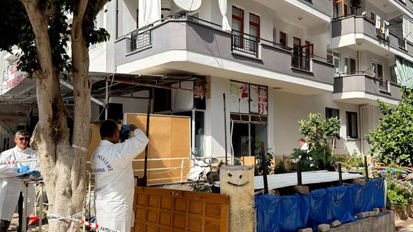 Alanya’da kardeş kavgası: 1 kişi hayatını kaybetti, 1 kişi yaralandı - Sputnik Türkiye