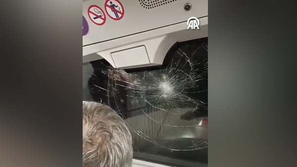 Üsküdar-Sultanbeyli Metro Hattı'nda kabloların patlaması nedeniyle seferler aksadı - Sputnik Türkiye
