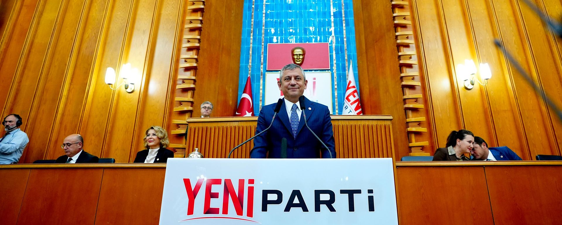 Özgür Özel - Sputnik Türkiye, 1920, 13.10.2026