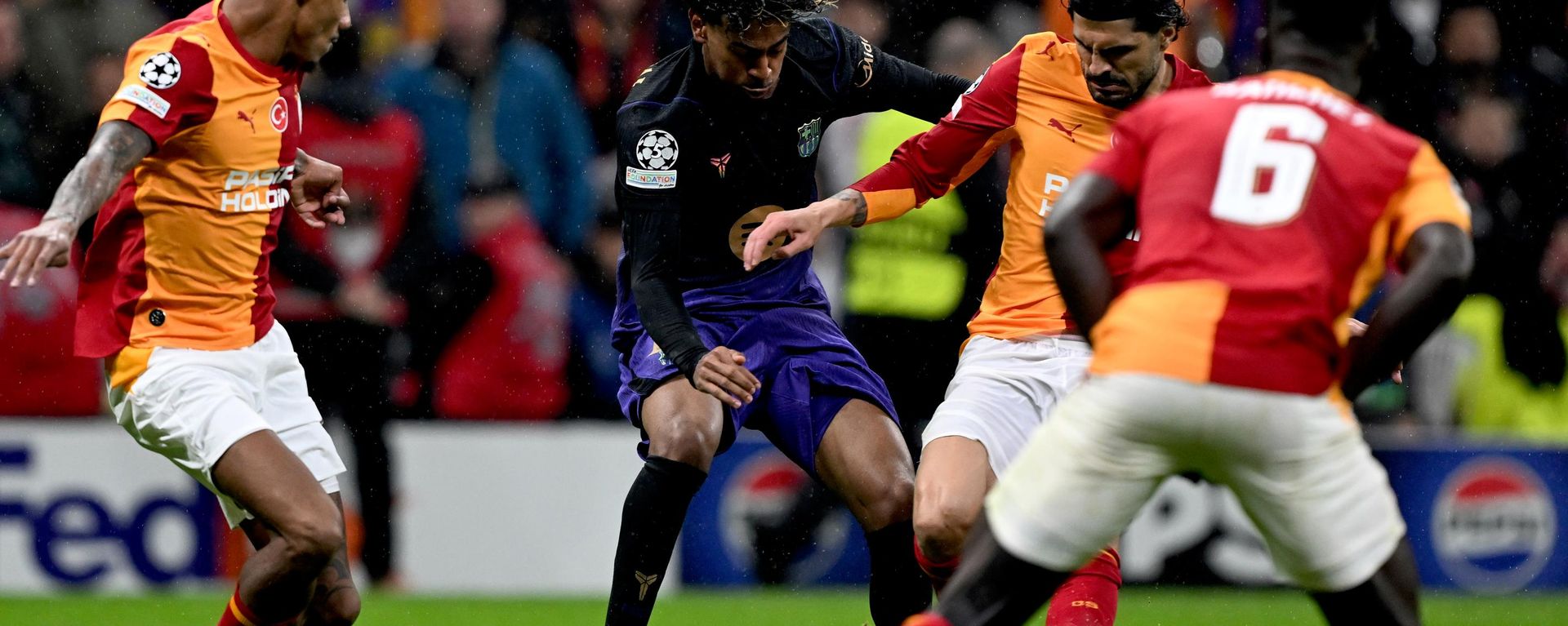 Galatasaray - Barcelona - Sputnik Türkiye, 1920, 13.10.2026