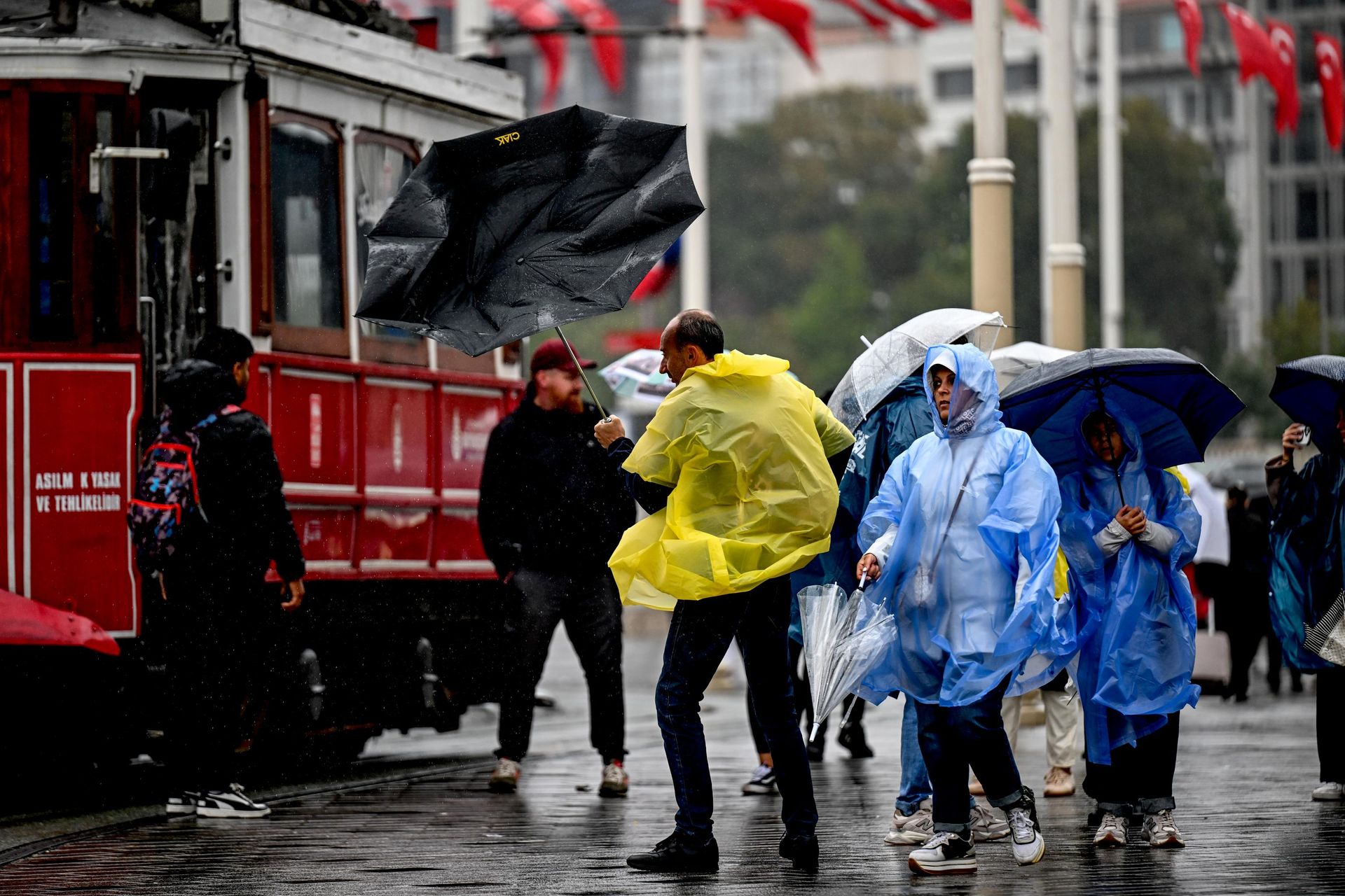 İstanbul'da yağmur - Sputnik Türkiye, 1920, 17.10.2026
