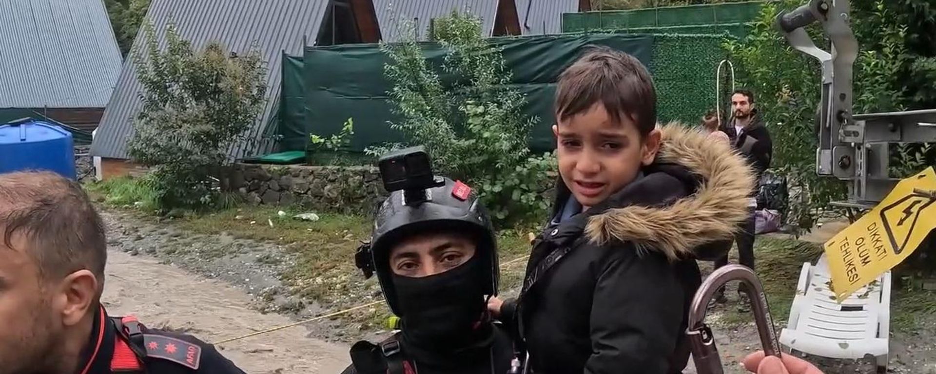Sapanca'da mahsur kalanlar AFAD tarafından kurtarıldı - Sputnik Türkiye, 1920, 18.10.2026