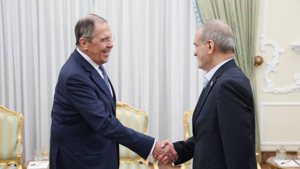 Sergey Lavrov-Mesud Pezeşkiyan - Sputnik Türkiye