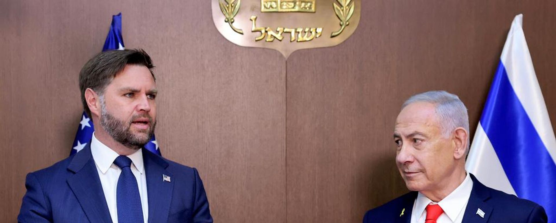 ABD Başkan Yardımcısı JD Vance ve İsrail Başbakanı Benyamin Netanyahu - Sputnik Türkiye, 1920, 20.10.2026