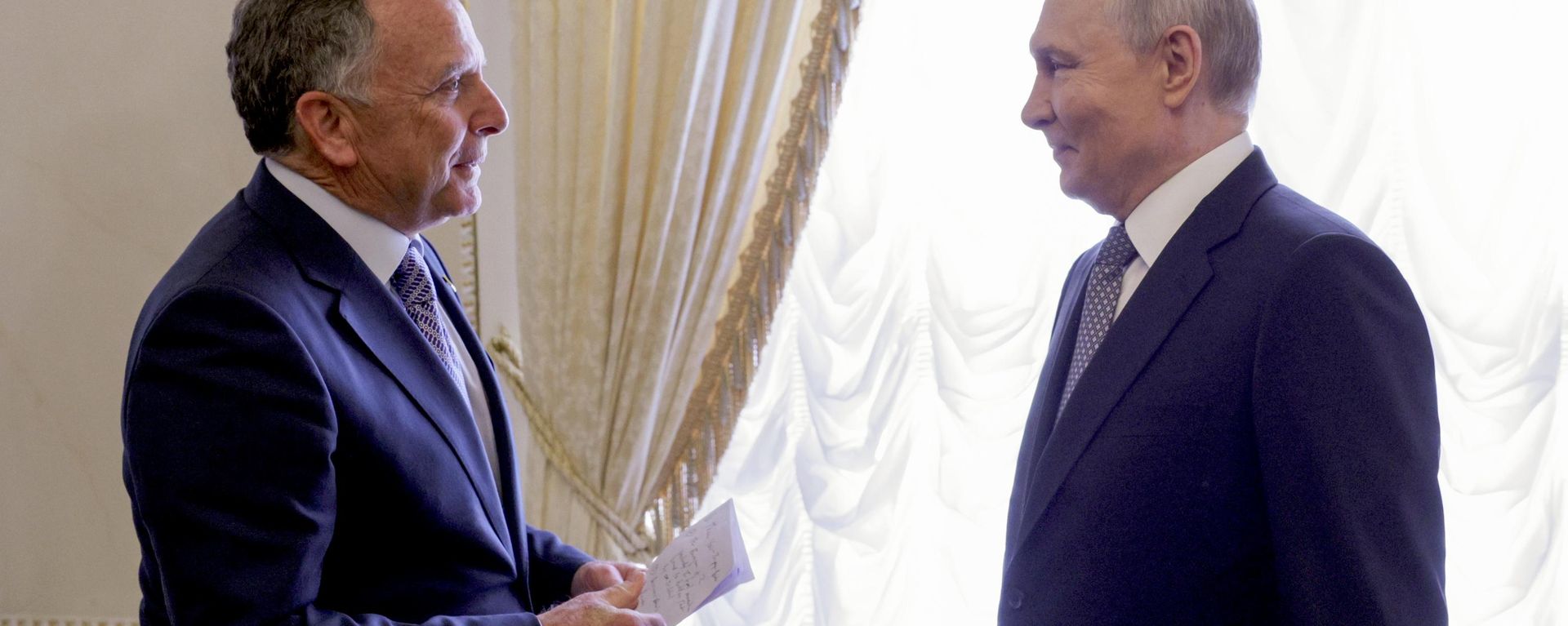 Cuộc gặp giữa Tổng thống Vladimir Putin và Đặc phái viên Steven Witkoff - Sputnik Türkiye, 1920, 21.10.2026