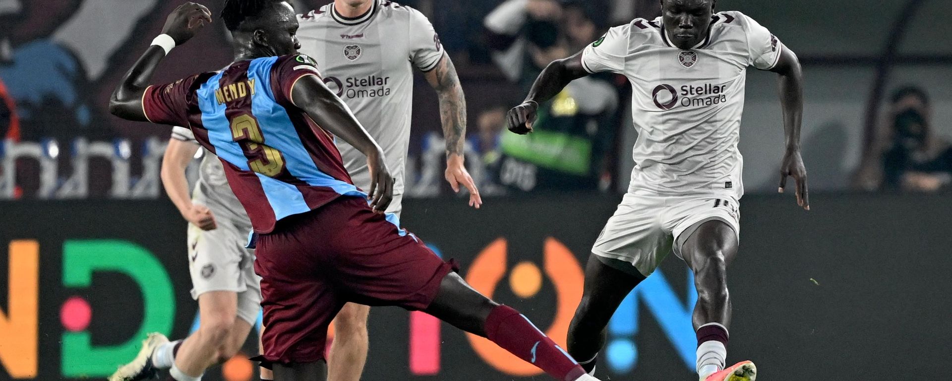 UEFA Konferans Ligi’nin 2. haftasında Trabzonspor ve İskoçya temsilcisi Hearts, Papara Park’ta karşılaştı - Sputnik Türkiye, 1920, 22.10.2026