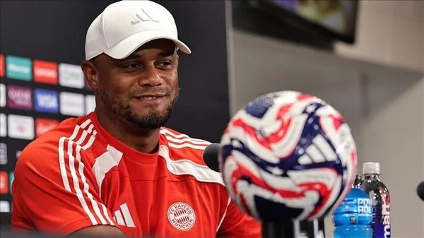 Bayern Münih Teknik Direktörü Vincent Kompany - Sputnik Türkiye