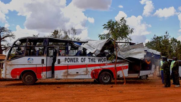 Kenya'da yolcu otobüsü ile kamyonun çarpışması sonucu en az 22 kişi hayatını kaybetti. - Sputnik Türkiye