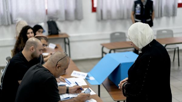 İsrail'de genel seçimler için oy verme işlemi başladı - Sputnik Türkiye