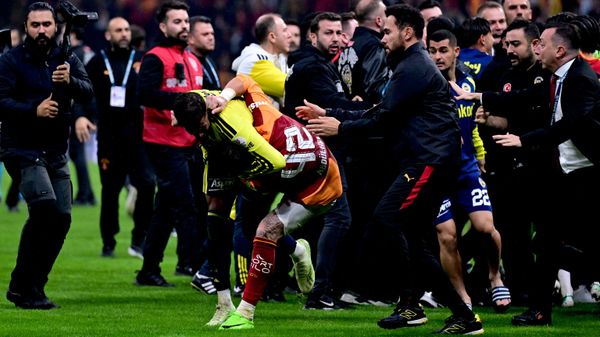Galatasaray-Fenerbahçe derbisi - Sputnik Türkiye