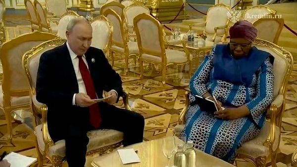 Rusya Devlet Başkanı Vladimir Putin ve Namibya Cumhurbaşkanı Netumbo Nandi-Ndaitwah  - Sputnik Türkiye