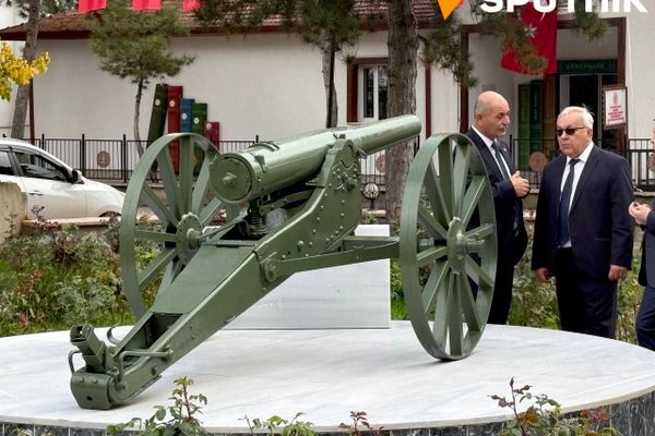 Kalecik’te Kurtuluş Savaşı’nda kullanılan Rus yapımı topa anı plaketi töreni - Sputnik Türkiye