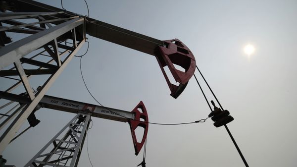 Hanti-Mansiysk`ta  petrol uretimi - Sputnik Türkiye