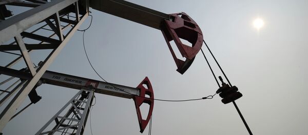 Hanti-Mansiysk`ta  petrol uretimi - Sputnik Türkiye