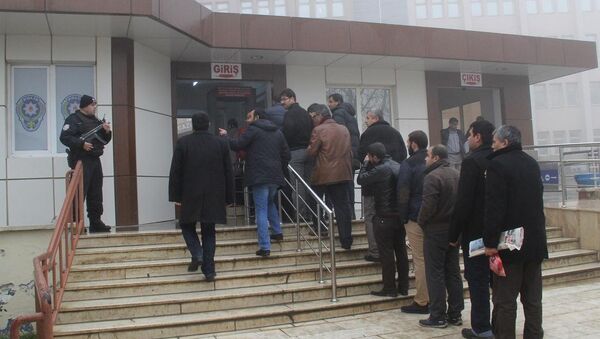 Gaziantep'te yasa dışı dinleme operasyonu: 20 polis gözaltında - Sputnik Türkiye