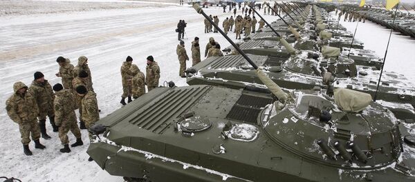 Ukrayna ordusuna yeni askeri araçlar - Sputnik Türkiye