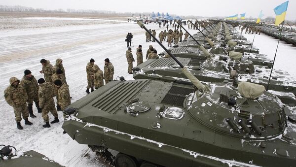 Ukrayna ordusuna yeni askeri araçlar - Sputnik Türkiye