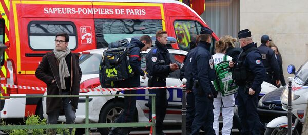 Fransa'da haftalık bir dergiye silahlı saldırı Fransa'da haftalık bir dergiye silahlı saldırı - Sputnik Türkiye