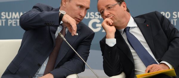 Rusya Devlet Başkanı Vladimir Putin ve Fransa Cumhurbaşkanı François Hollande - Sputnik Türkiye