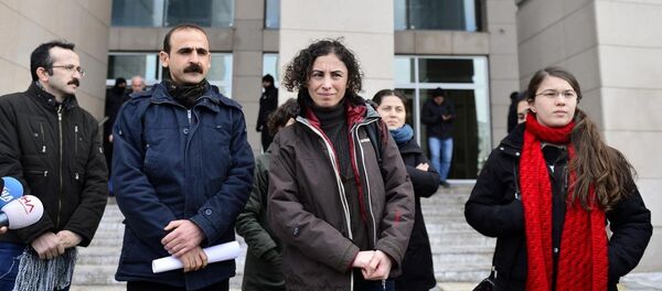 Canlı bomba'' iddiasına suç duyurusu - Sputnik Türkiye