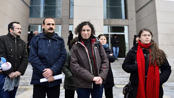 Canlı bomba'' iddiasına suç duyurusu - Sputnik Türkiye