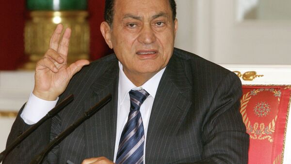 Hosni Mubarak following Kremlin talks. - Sputnik Türkiye