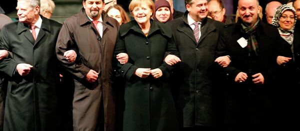 Berlin’de Müslümanlar gösteride dayanışma mesajı - Sputnik Türkiye