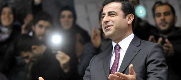HDP Eşbaşkanı Selahattin Demirtaş - Sputnik Türkiye