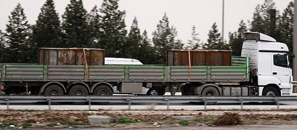 Adana'da durdurulan MİT'e ait tırlar - Sputnik Türkiye