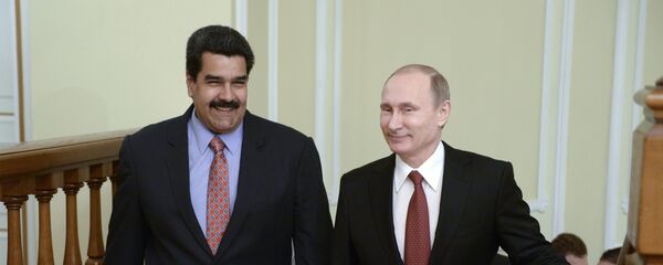 Rusya Devlet Başkanı Vladimir Putin ve Venezuella Devlet Başkanı Nikolas Maduro - Sputnik Türkiye