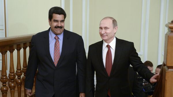 Rusya Devlet Başkanı Vladimir Putin ve Venezuella Devlet Başkanı Nikolas Maduro - Sputnik Türkiye