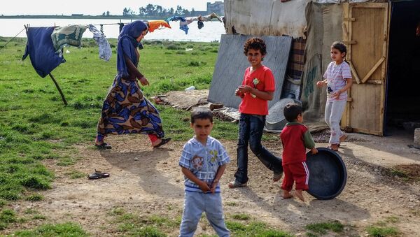 Lübnan'da Suriyeli mülteciler - Sputnik Türkiye