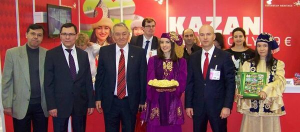 Tataristanlı turizm yetkilileri,  EMITT 2015 turizm fuarında - Sputnik Türkiye