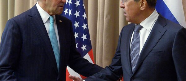 ABD Dışişleri Bakanı John Kerry ve Rusya Dışişleri Bakanı Sergey Lavrov ABD Dışişleri Bakanı John Kerry ve Rusya Dışişleri Bakanı Sergey Lavrov - Sputnik Türkiye