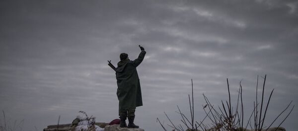 Ukrayna milis - Slavyanoserbsk - Lugansk - Sputnik Türkiye