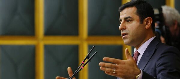 HDP Eşbaşkanı Selahattin Demirtaş - Sputnik Türkiye