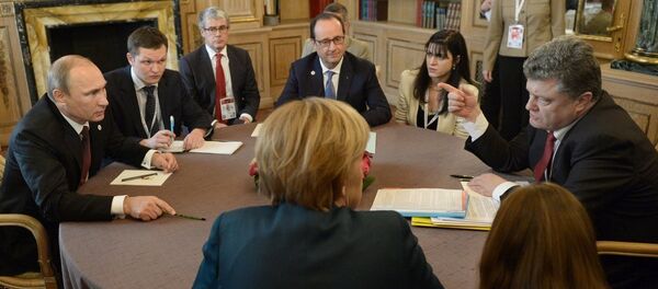 Vladimir Putin, Angela Merkel, François Hollande - Sputnik Türkiye