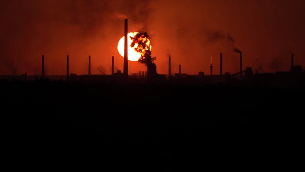 Donetsk fabrika patlama - Sputnik Türkiye