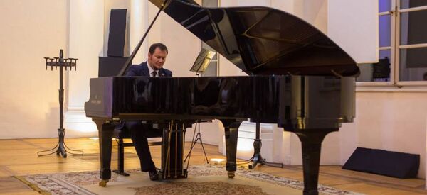 Gökhan Aybulus Gökhan Aybulus - Sputnik Türkiye