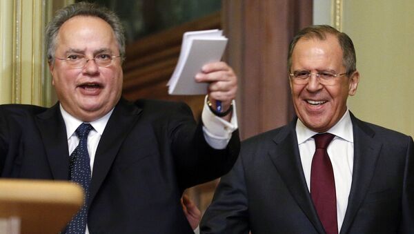 Rusya Dışişleri Bakanı Sergey Lavrov Yunanistan Dışişleri Bakanı Nikos Kotzias - Sputnik Türkiye
