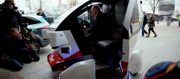 İngiltere sürücüsüz araba - Sputnik Türkiye