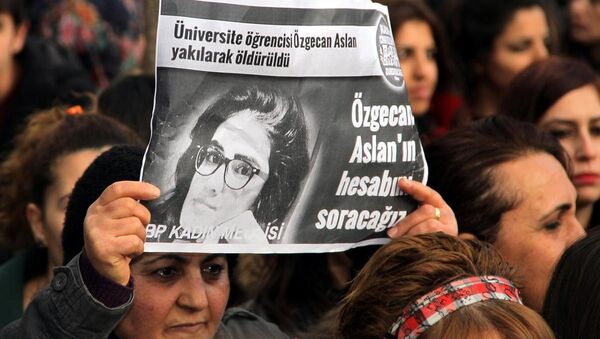 Üniversite öğrencisi Özgecan'ın öldürülmesi - Sputnik Türkiye