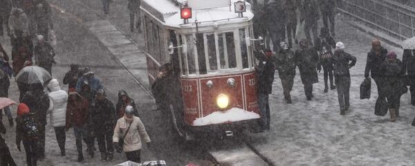 İstanbul'da kar yağışı - Sputnik Türkiye